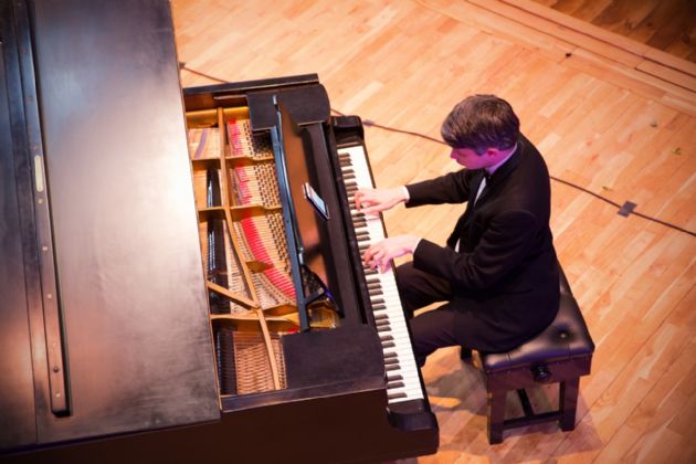 Gallery: Philip Pianist